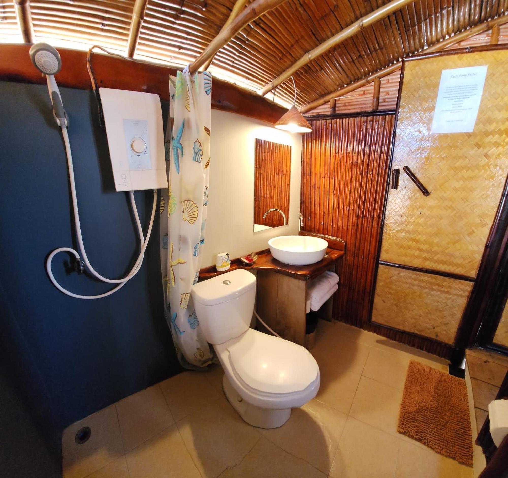 סריתאנו Castaway Beach Bungalows חדר תמונה