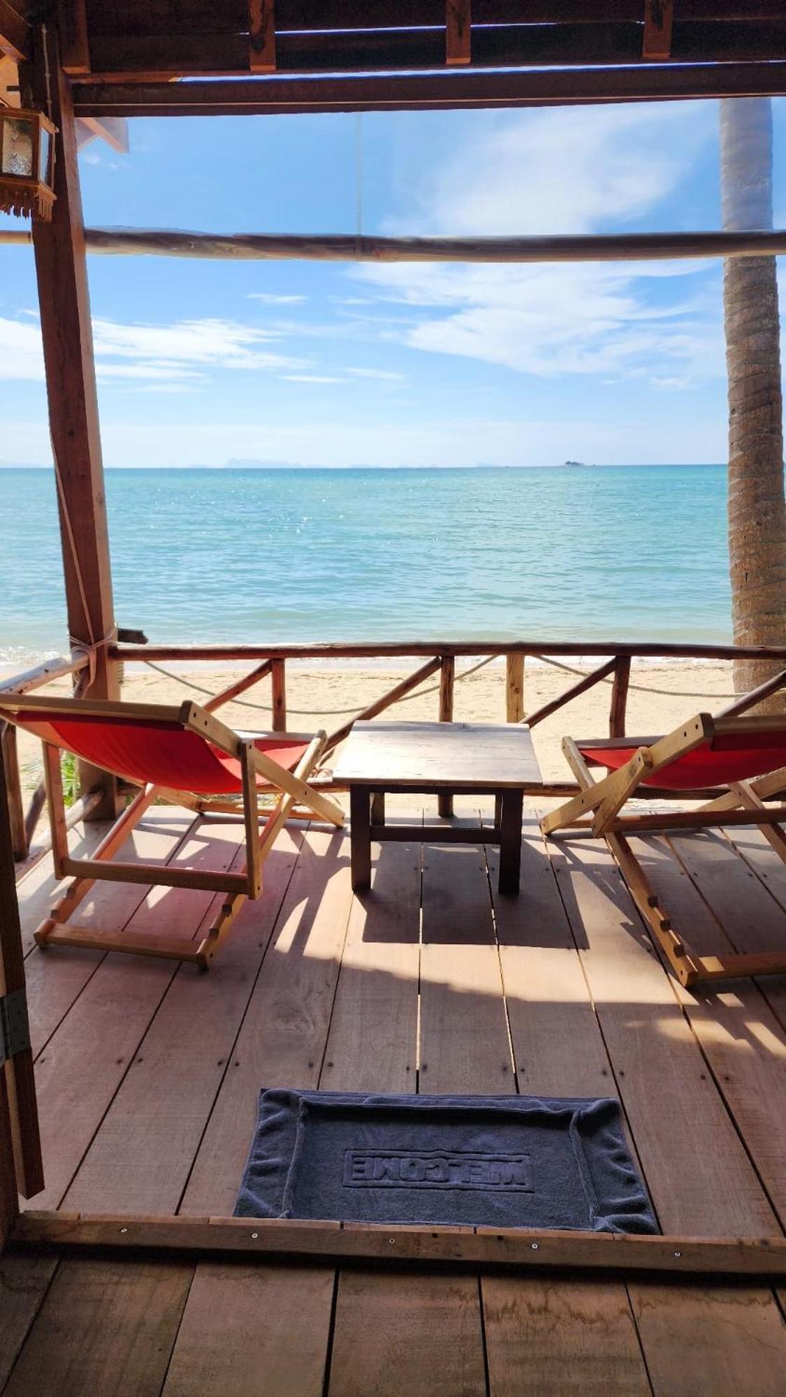 סריתאנו Castaway Beach Bungalows מראה חיצוני תמונה